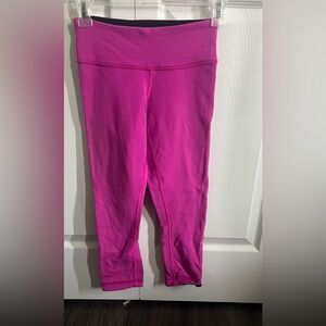 #39 LULULEMON crop leggings reversible to black